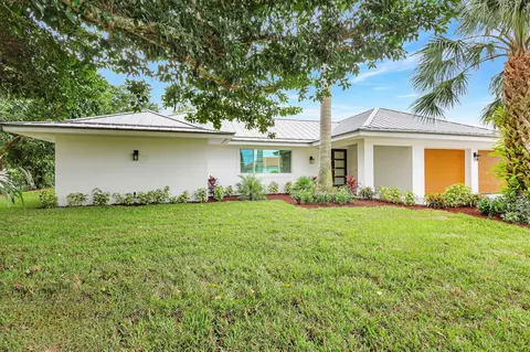3111 SE Fairway West E, Stuart, FL 34997 photo 2