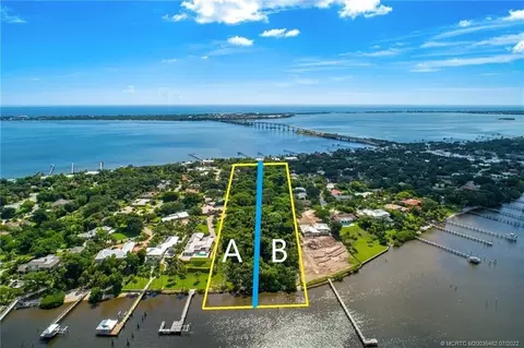33 N Sewalls Point Rd, Sewalls Point, FL 34996