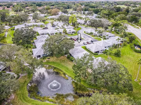 911 Club Dr, Palm Beach Gardens, FL 33418