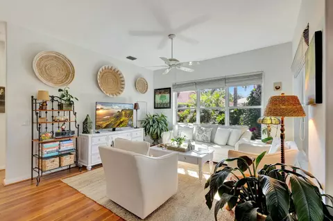 545 Robin Ln N, Jupiter, FL 33458 photo 12