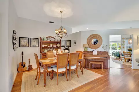 545 Robin Ln N, Jupiter, FL 33458 photo 9