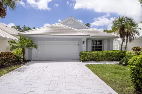 3 Blenheim Ct, Palm Beach Gardens, FL 33418