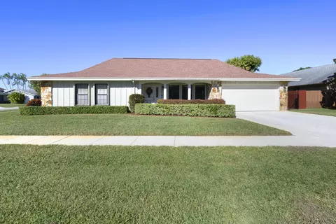 2569 W Carandis Rd W, West Palm Beach, FL 33406