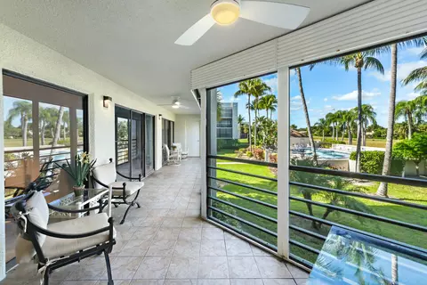5800 Camino Del Sol #200, Boca Raton, FL 33433