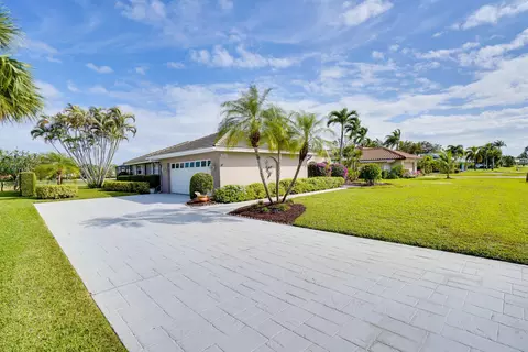 2861 SE Fairway W, Stuart, FL 34997 photo 3