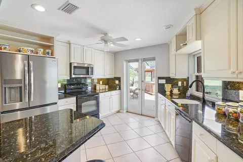 2861 SE Fairway W, Stuart, FL 34997 photo 20