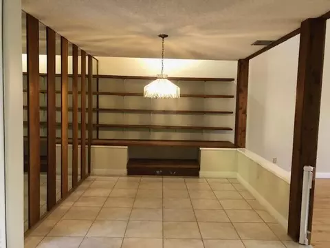 7516 Sierra Dr E, Boca Raton, FL 33433 photo 3