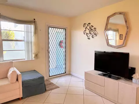880 Horizons W #109, Boynton Beach, FL 33435