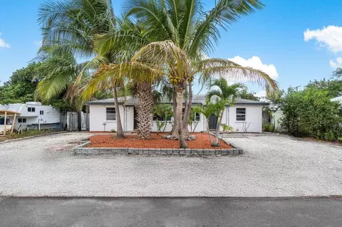 703 W Palm St #E, Lantana, FL 33462
