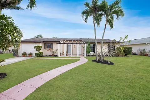 3826 Beresford Rd W, West Palm Beach, FL 33417