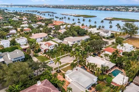 212 Dyer Rd, West Palm Beach, FL 33405