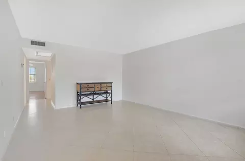 2004 Exeter A, Boca Raton, FL 33434 photo 2