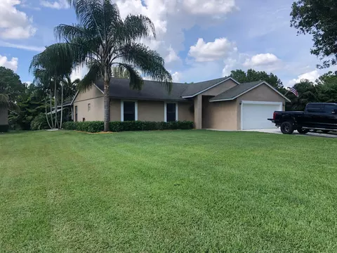 15627 N 72nd Ct N, Loxahatchee, FL 33470