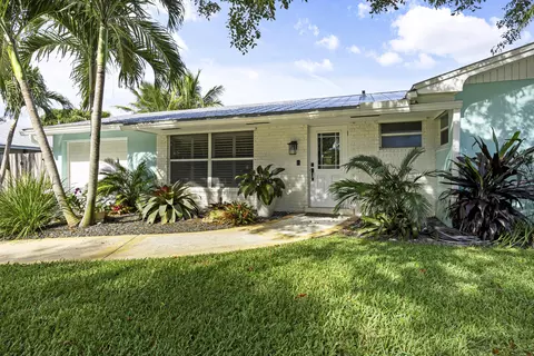 435 Beacon St, Tequesta, FL 33469