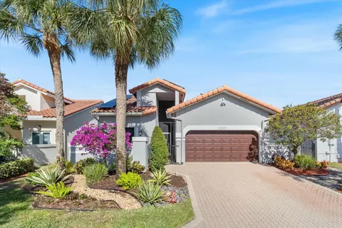 23101 Via Stel, Boca Raton, FL 33433
