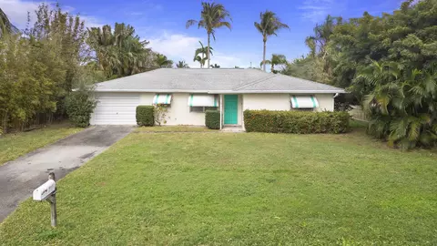 15 Beverly Rd W, Jupiter, FL 33469 photo 1