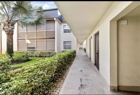 69 Capri B, Delray Beach, FL 33484 photo 19