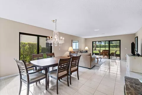 10 Stratford Dr E #A, Boynton Beach, FL 33436