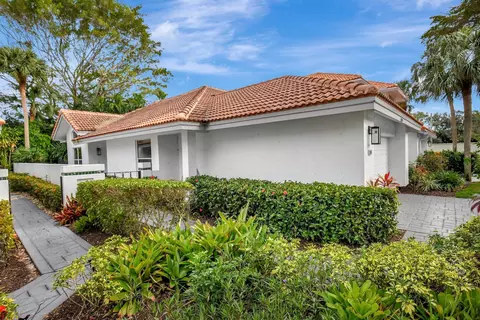 2014 NW 52nd St, Boca Raton, FL 33496