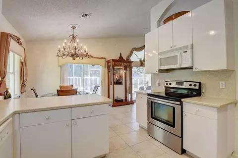 10363 Utopia Cir E, Boynton Beach, FL 33437 photo 25