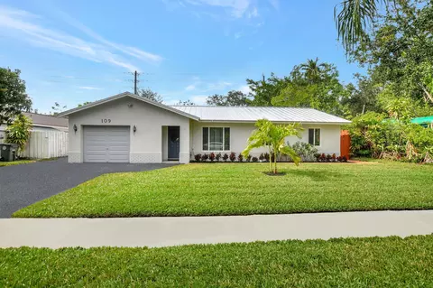 109 Winged Foot Ln W, Boca Raton, FL 33431