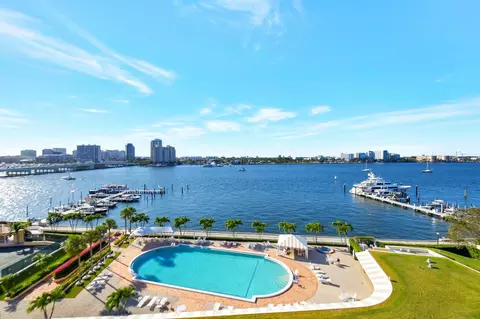 150 Bradley Pl #605, Palm Beach, FL 33480