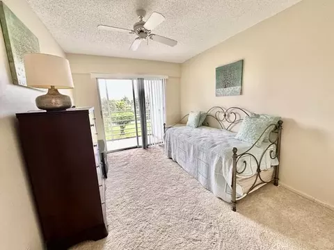 207 Brighton E, Boca Raton, FL 33434 photo 9