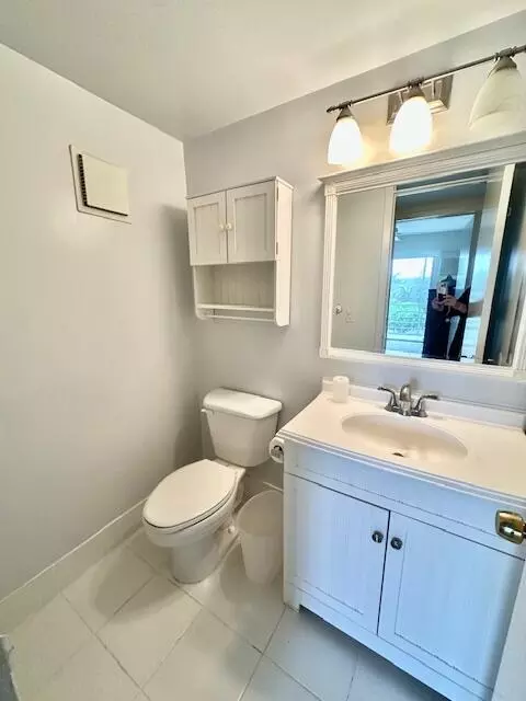 207 Brighton E, Boca Raton, FL 33434 photo 10