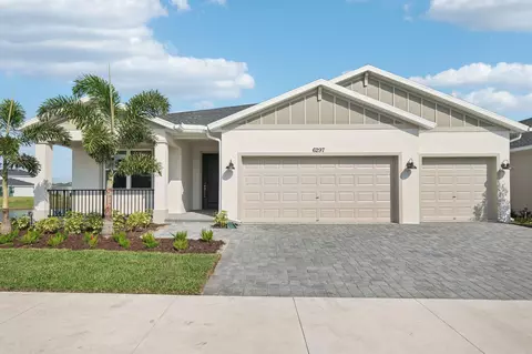 6297 NW Cloverdale Ave, Port Saint Lucie, FL 34987