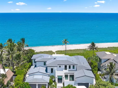 22 Ocean Dr, Jupiter Inlet Colony, FL 33469