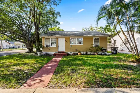 645 32nd St, West Palm Beach, FL 33407