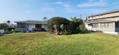 130 S Lakeside 1 Dr, FL 33460