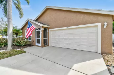 2786 SW Montego Ter, Stuart, FL 34997 photo 4