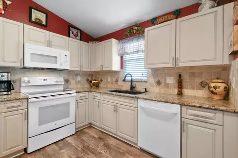 2786 SW Montego Ter, Stuart, FL 34997 photo 16