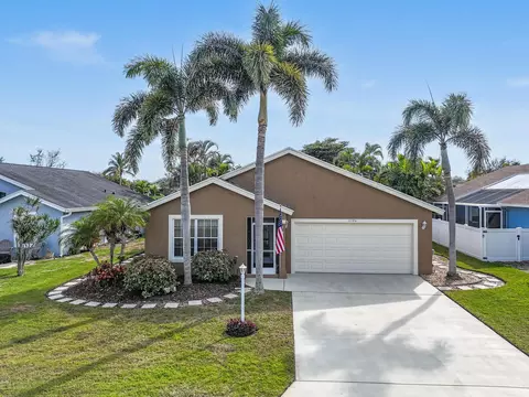 2786 SW Montego Ter, Stuart, FL 34997 photo 2