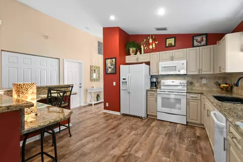 2786 SW Montego Ter, Stuart, FL 34997 photo 13
