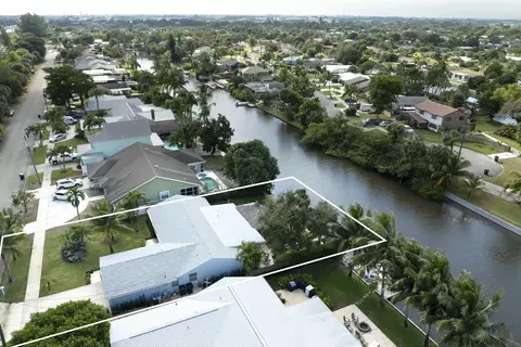 1873 E Ter, Drive, FL 33460