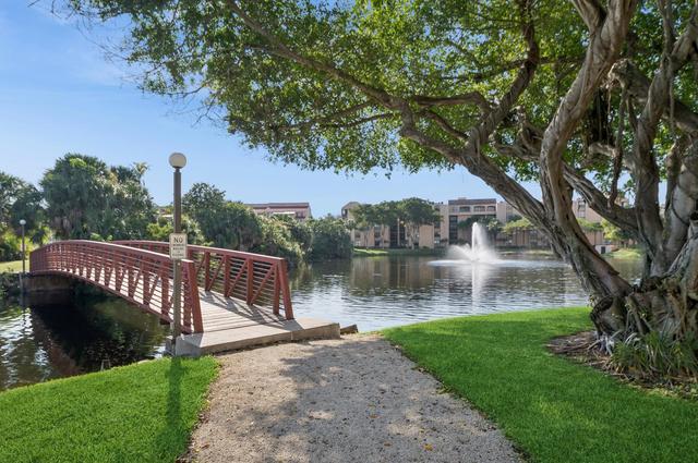 2455 Lindell Blvd #3302, Delray Beach, FL 33444