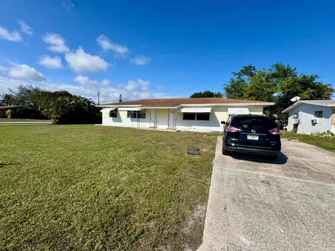 727 Southview Dr, Jupiter, FL 33458 photo 2