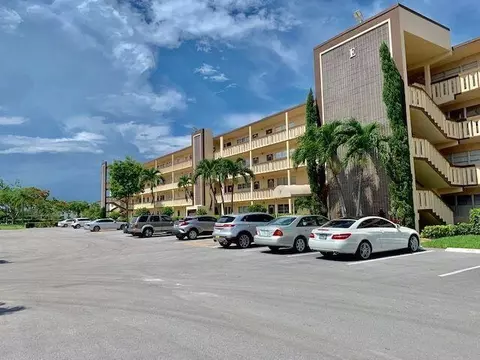 2100 Wolverton E, Boca Raton, FL 33434
