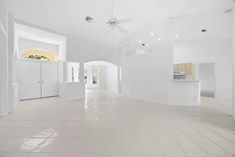1040 Egret Cir N, Jupiter, FL 33458 photo 4