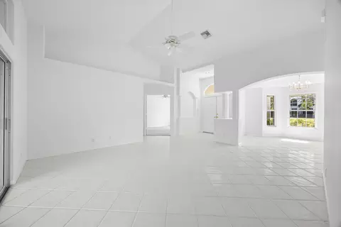 1040 Egret Cir N, Jupiter, FL 33458 photo 7