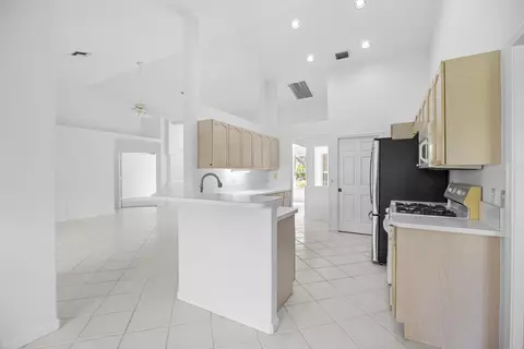 1040 Egret Cir N, Jupiter, FL 33458 photo 10