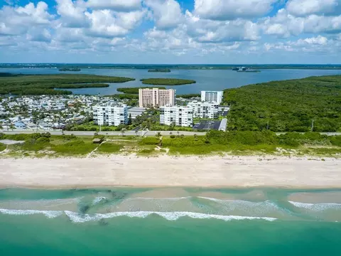 5163 N Highway A1a #319, Hutchinson Island, FL 34949
