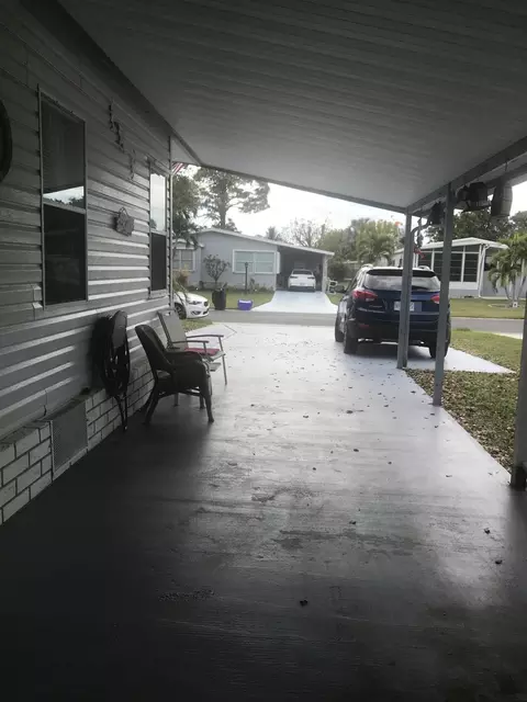 2709 SW Olds Pl, Stuart, FL 34997 photo 2