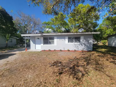 1551 NE 14th St, Okeechobee, FL 34972