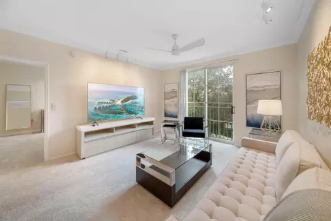 720 S Sapodilla Ave #301, West Palm Beach, FL 33401