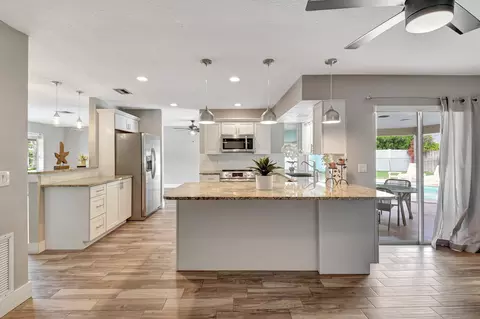 625 Sunshine Dr, Delray Beach, FL 33444
