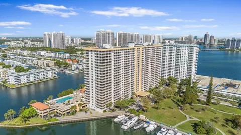 290 174th St #1111, Sunny Isles Beach, FL 33160