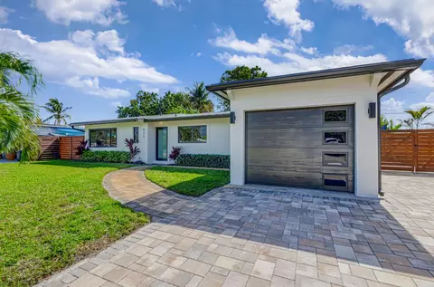 825 Cinnamon Rd, North Palm Beach, FL 33408